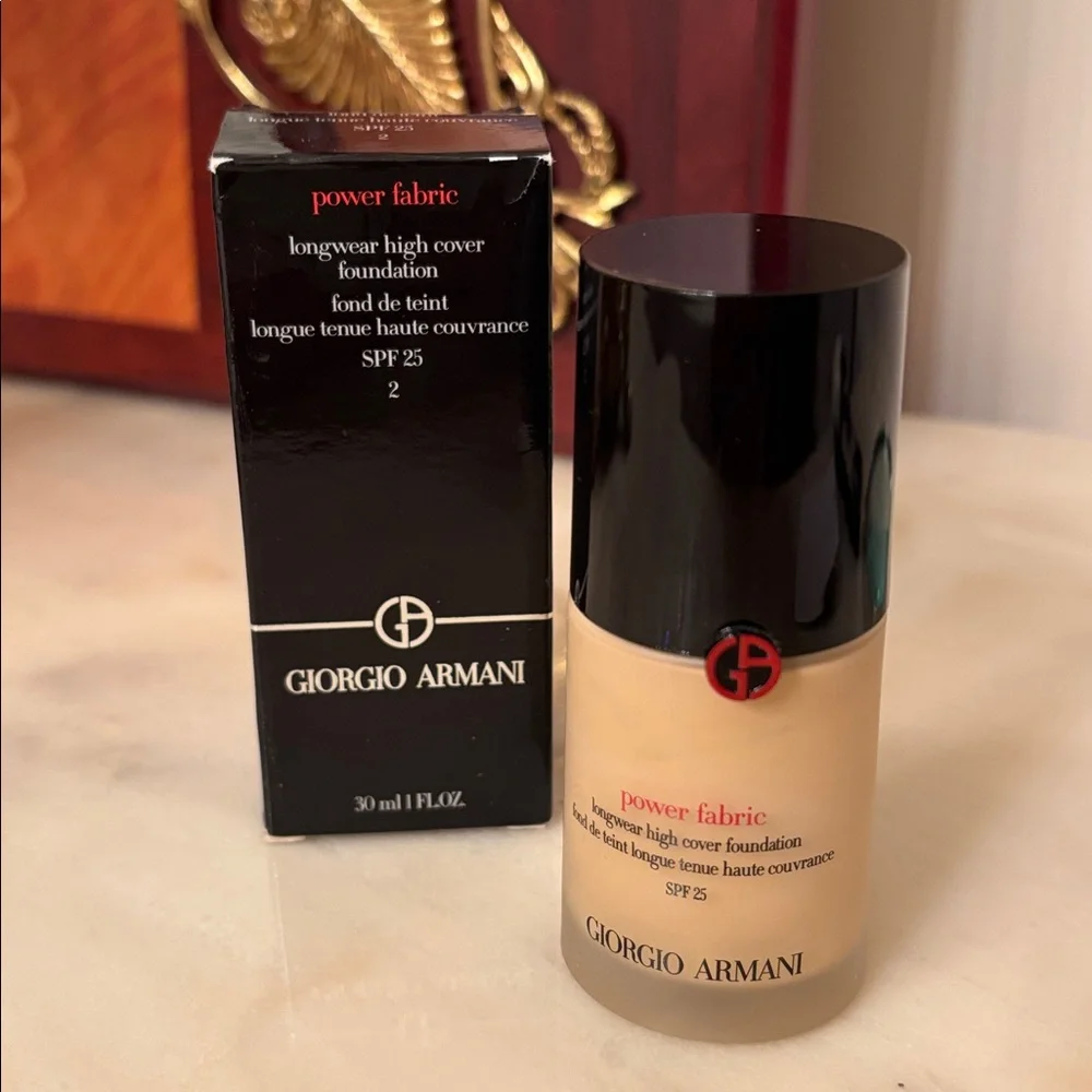 Giorgio Armani Power Fabric longwear high cover foundation SPF 25, 2